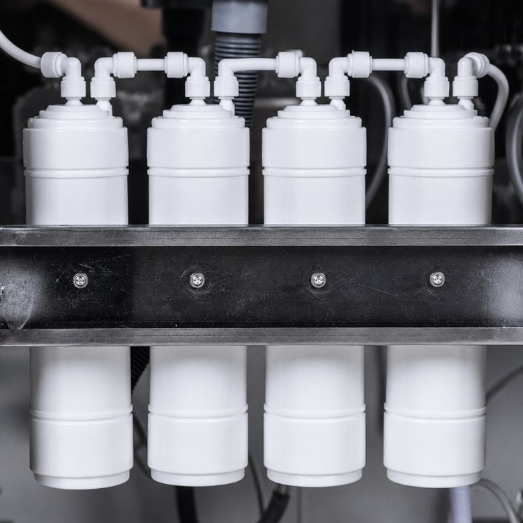 4-stage SHINWOO filtration unit inside the AQBULAQ station body